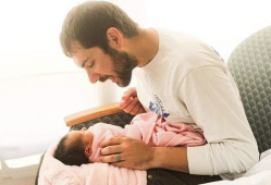 生宝宝的视频,温馨视频回顾